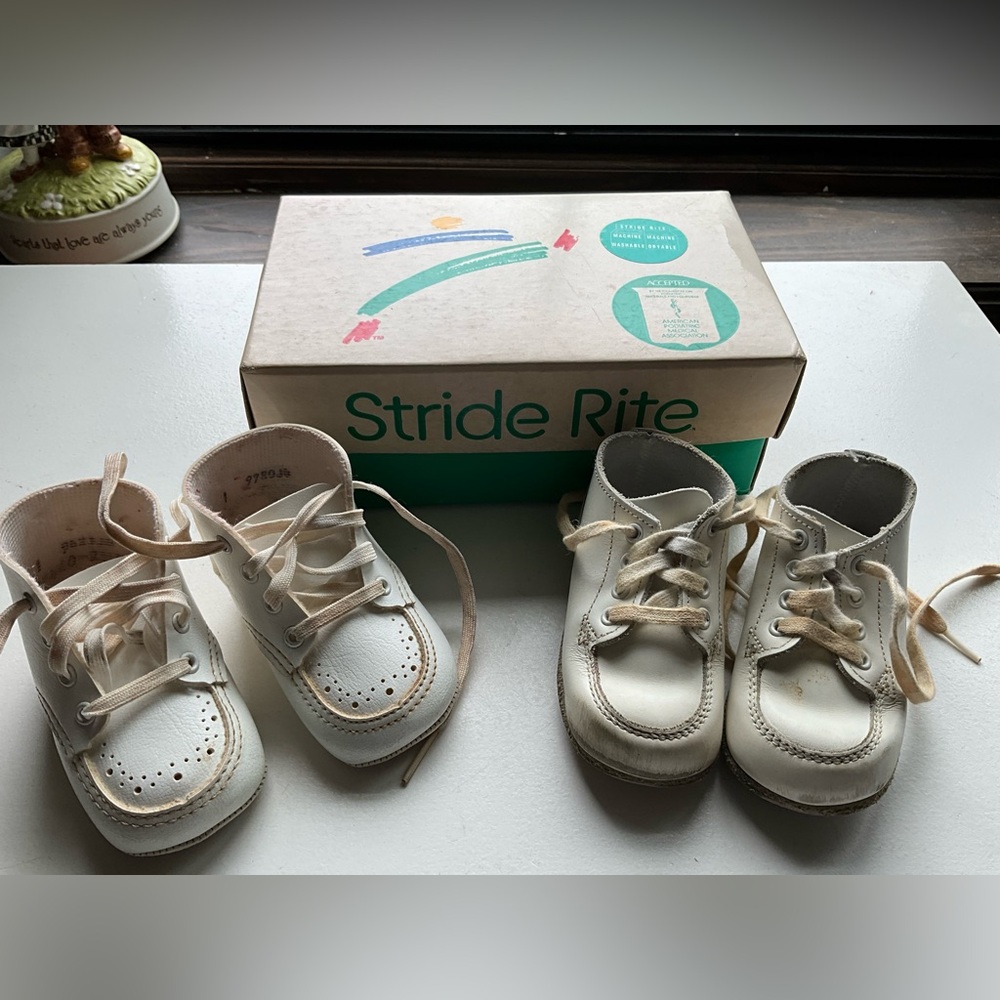 Vintage 1990s Lot of 2 Baby/Walking Shoes Stride Rite Wee Kids Size 2 1/2 C